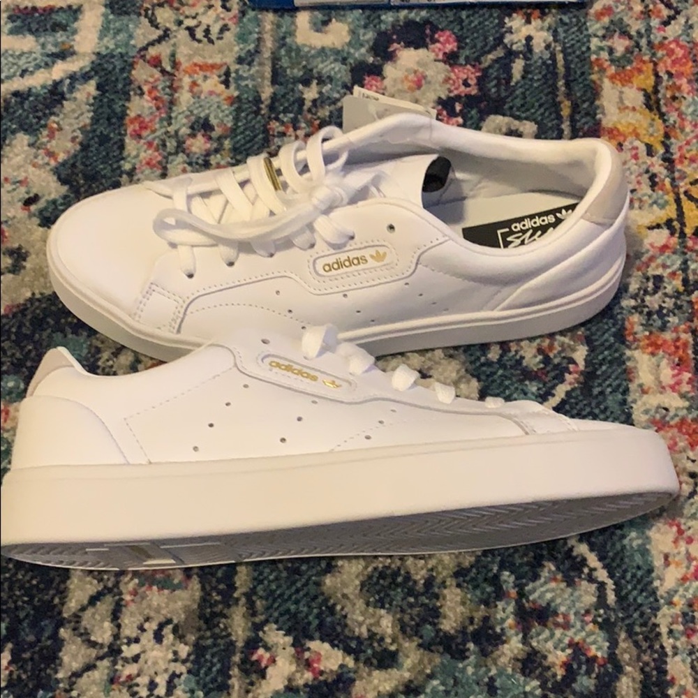 Adidas Womens Sleek Sneaker size 8 NWT - Picture 2 of 6